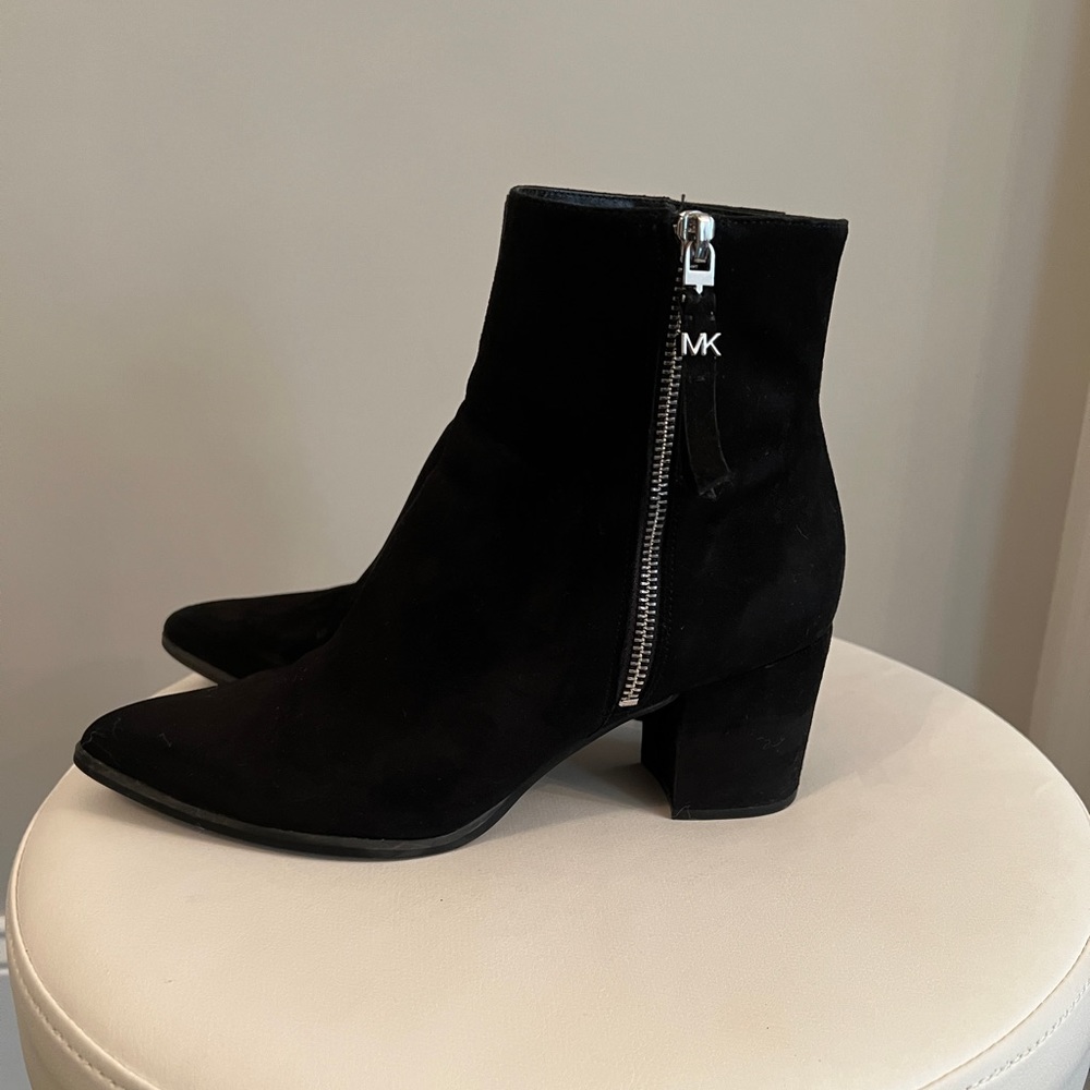 Black Michael kors booties size 7 1/2
